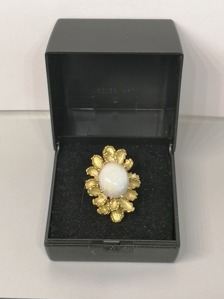 Rare !! Opale Blanche Et Multicolore D'Ethiopie : 1,37 Carat ★★ P478